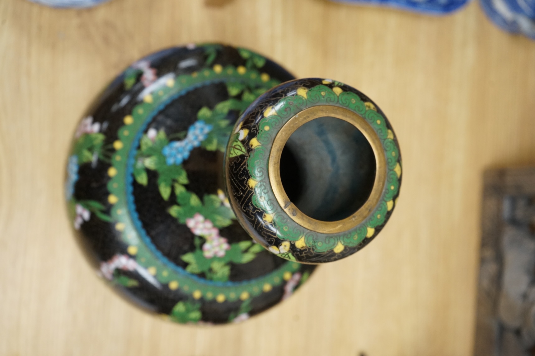 An early 20th century Chinese cloisonné enamel garlic mouth vase, 37cm high